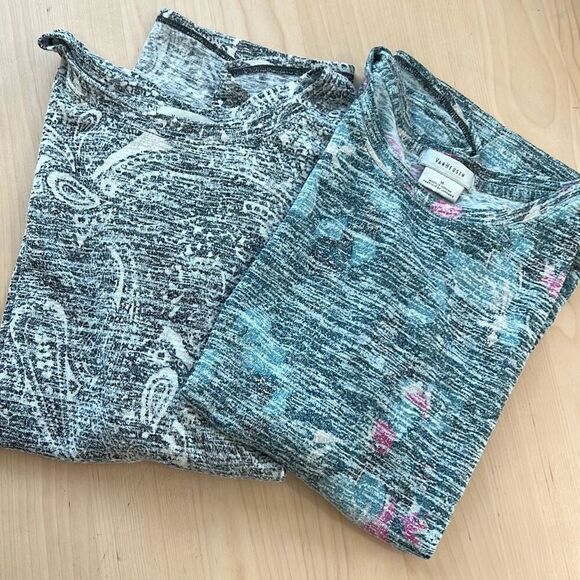 Van Heusen medium women’s blouse- bundle of 2 - Picture 1 of 11